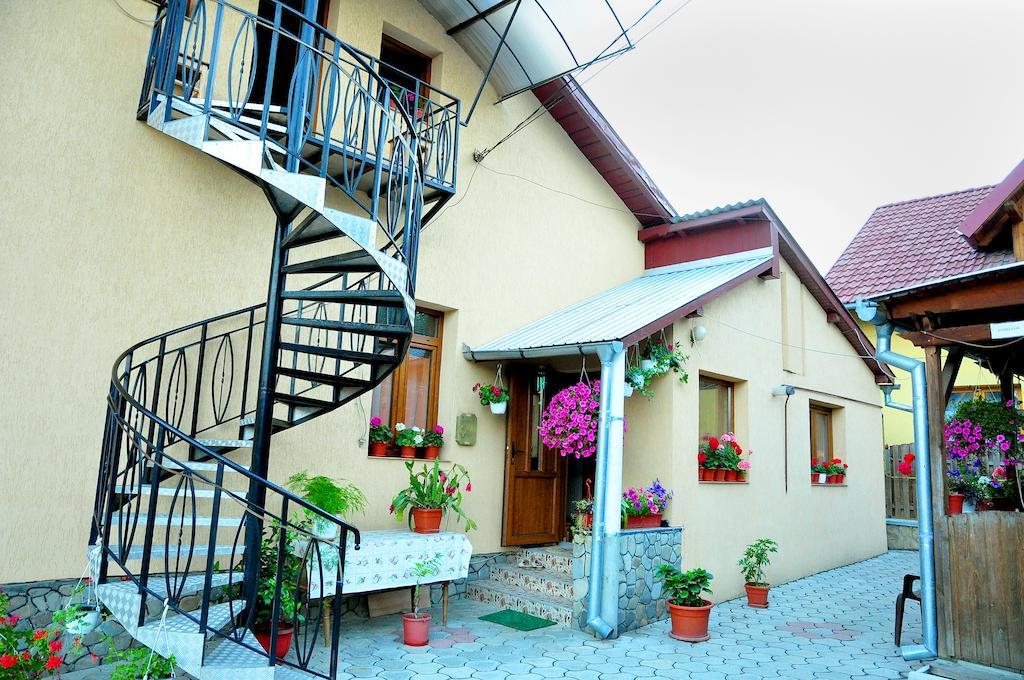 מלון גורה הומורולווי Casa Maria מראה חיצוני תמונה