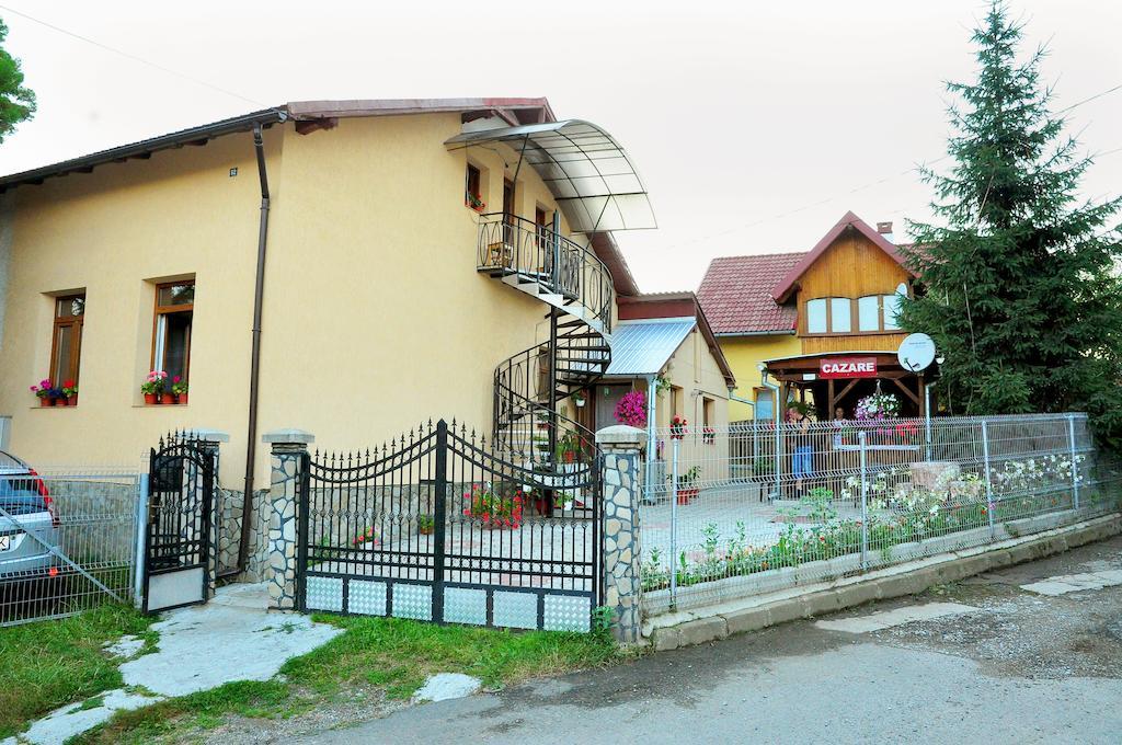 מלון גורה הומורולווי Casa Maria מראה חיצוני תמונה
